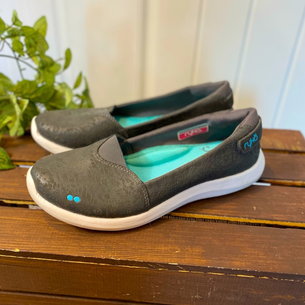 Ryka Extra Soft Padded Flexible Comfortable Slip On Shoe